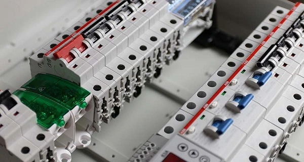 Top Manufacturers the Circuit Breaker Industry